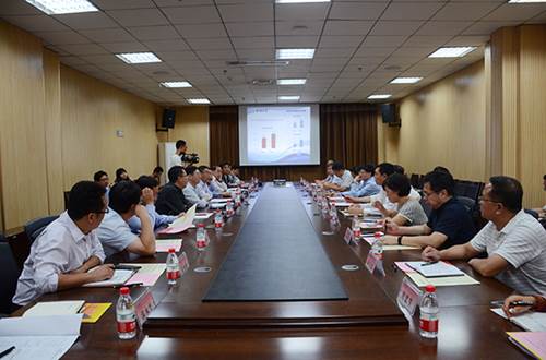 说明: http://www.yau.edu.cn/__local/5/DE/3D/D88EABF7CF722BC6BB902539B70_12A77D66_43715.jpg
